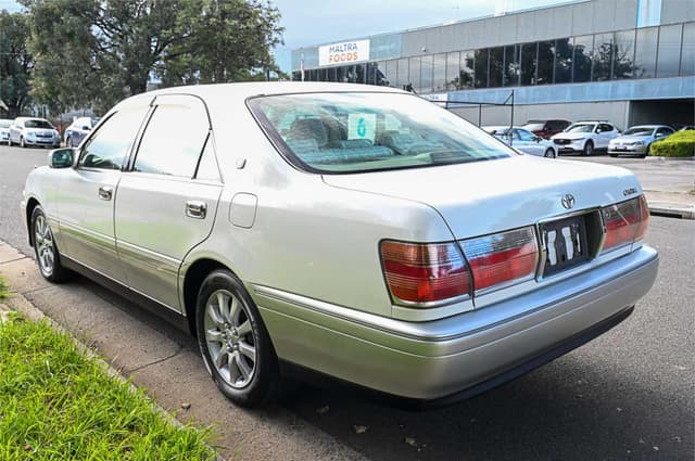 1999 Toyota Crown JDM car for sale — photo 8 of 21