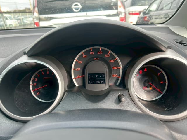 2010 Honda Fit JDM car for sale — photo 6 of 8