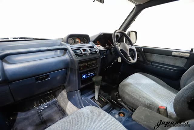 1992 Mitsubishi Pajero JDM car for sale — photo 11 of 25