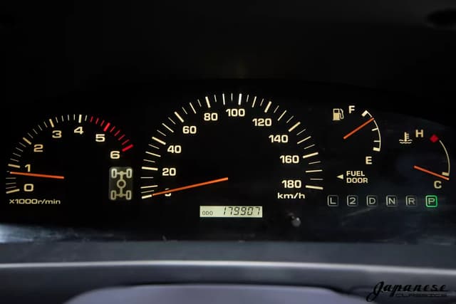 1998 Toyota Hilux Surf JDM car for sale — photo 13 of 25