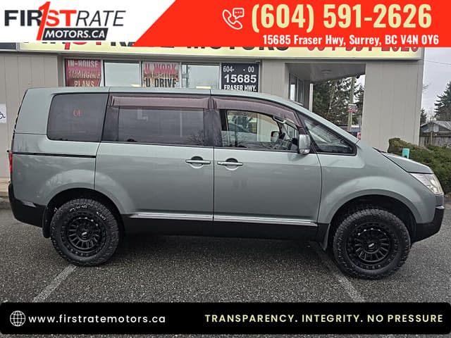 2007 Mitsubishi Delica JDM car for sale — photo 9 of 19