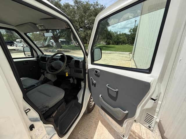 2000 Mitsubishi Minicab JDM car for sale — photo 18 of 20