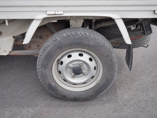 2000 Daihatsu Hijet JDM car for sale — photo 21 of 25