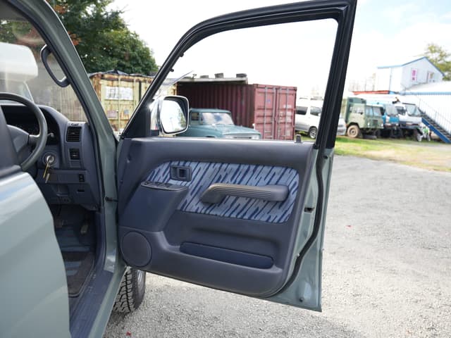 1998 Toyota Land Cruiser Prado JDM car for sale — photo 12 of 23