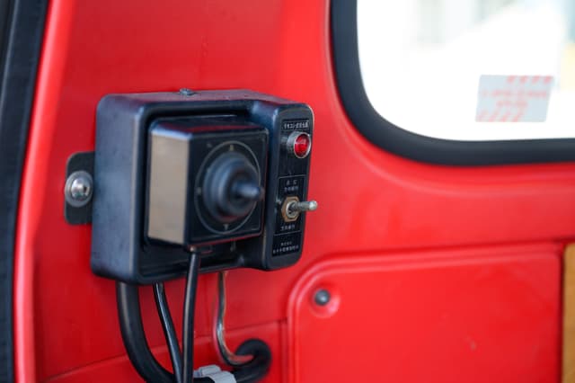 1999 Toyota HiAce JDM car for sale — photo 20 of 23