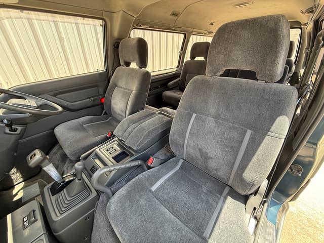1990 Mitsubishi Delica JDM car for sale — photo 11 of 20
