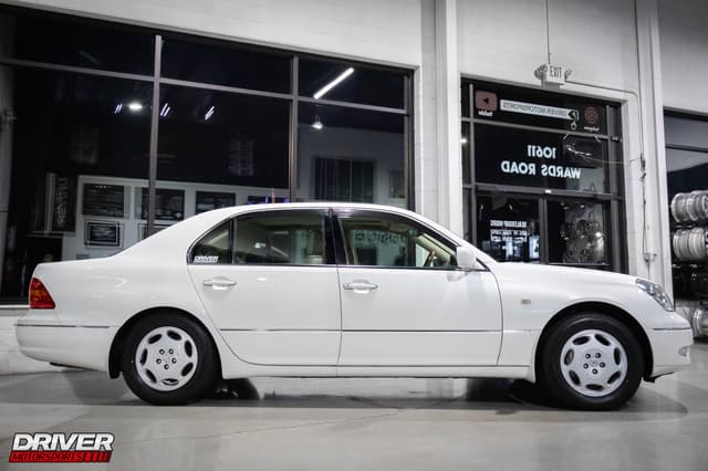 2000 Toyota Celsior JDM car for sale — photo 11 of 23