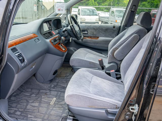 1999 Honda Odyssey JDM car for sale — photo 10 of 12