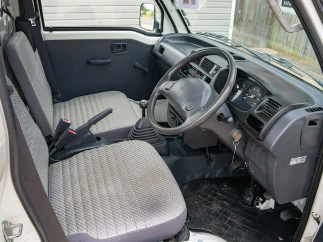 1999 Daihatsu Hijet JDM car for sale — photo 9 of 11