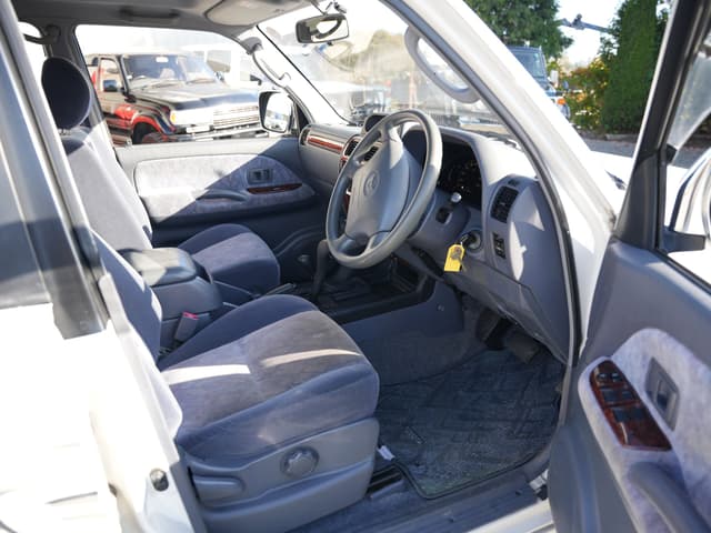 2000 Toyota Land Cruiser Prado JDM car for sale — photo 5 of 14