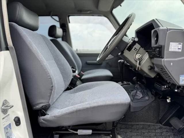 2000 Toyota Land Cruiser JDM car for sale — photo 9 of 15