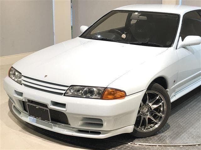 1993 Nissan Skyline JDM car for sale — photo 2 of 25