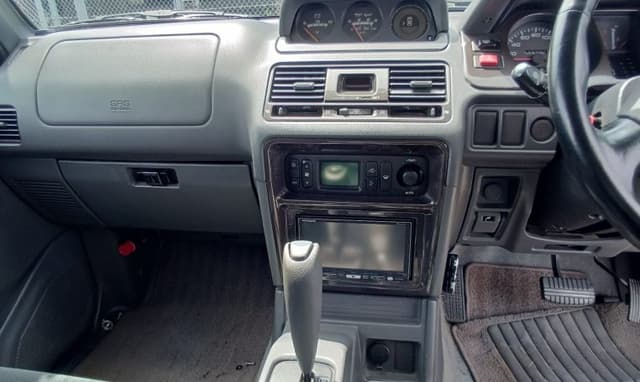 1998 Mitsubishi Pajero JDM car for sale — photo 8 of 20