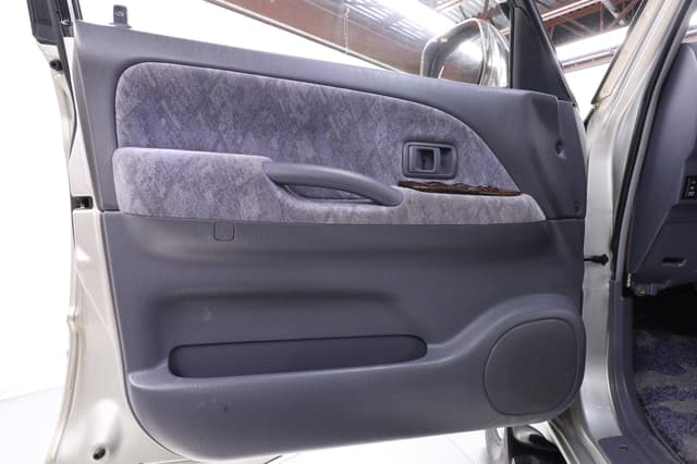 1999 Toyota Land Cruiser JDM car for sale — photo 23 of 25