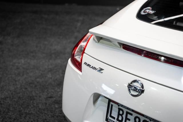 2009 Nissan Fairlady Z JDM car for sale — photo 9 of 13