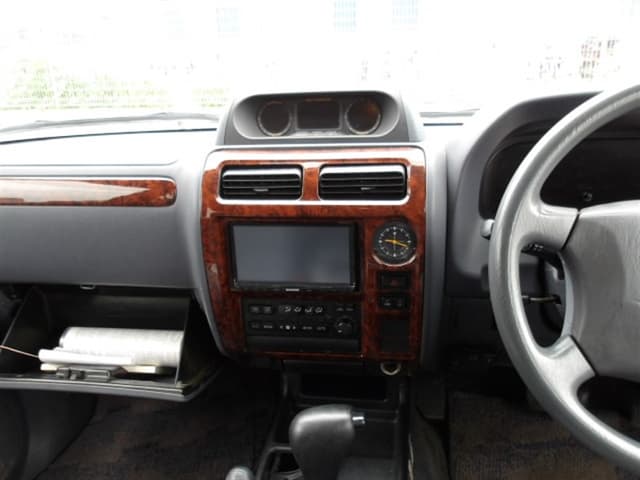 2001 Toyota Land Cruiser JDM car for sale — photo 9 of 13