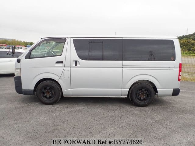 2005 Toyota HiAce JDM car for sale — photo 2 of 25