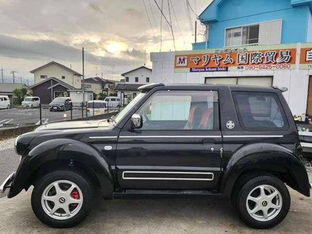 1998 Mitsubishi Pajero JDM car for sale — photo 4 of 20