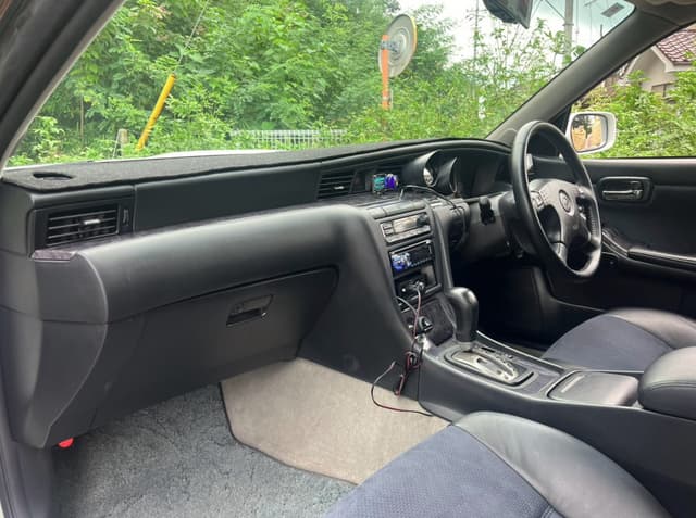 2000 Nissan Laurel JDM car for sale — photo 8 of 10