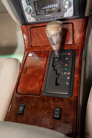 2001 Toyota Crown JDM car for sale — photo 11 of 25