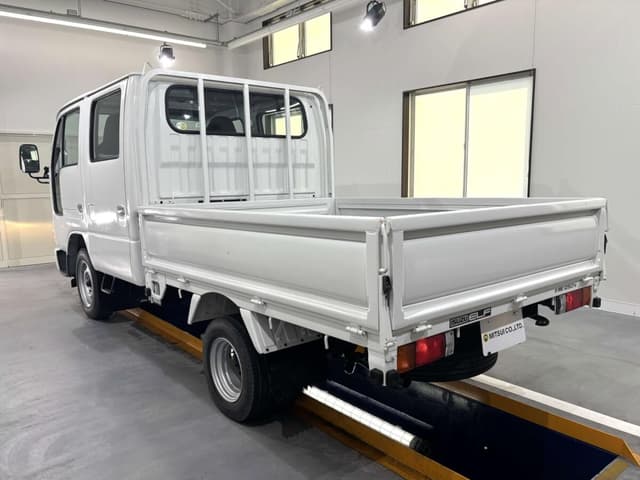 2000 Isuzu Elf JDM car for sale — photo 4 of 25