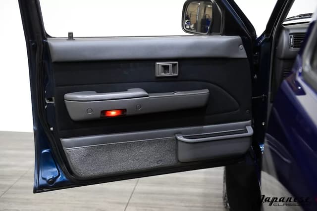 1995 Toyota Hilux JDM car for sale — photo 18 of 25