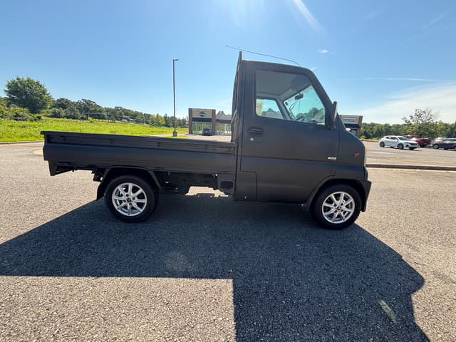 2001 Mitsubishi Minicab JDM car for sale — photo 3 of 7