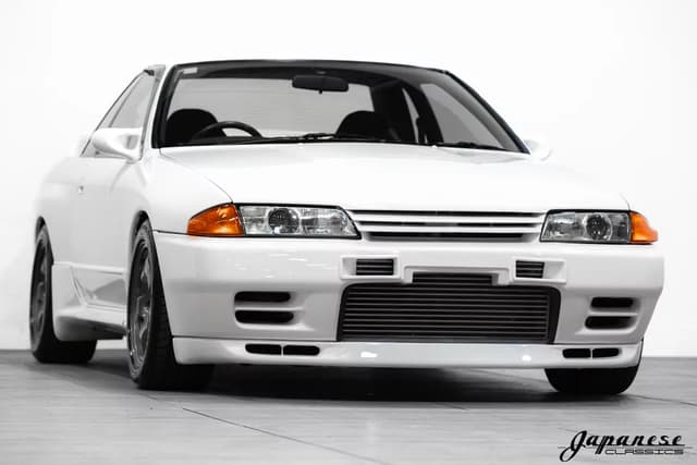 1993 Nissan Skyline JDM car for sale — photo 3 of 25