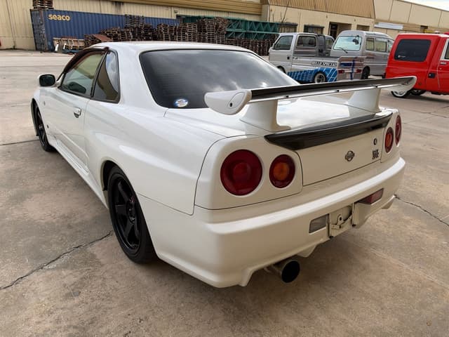 1999 Nissan Skyline JDM car for sale — photo 9 of 19