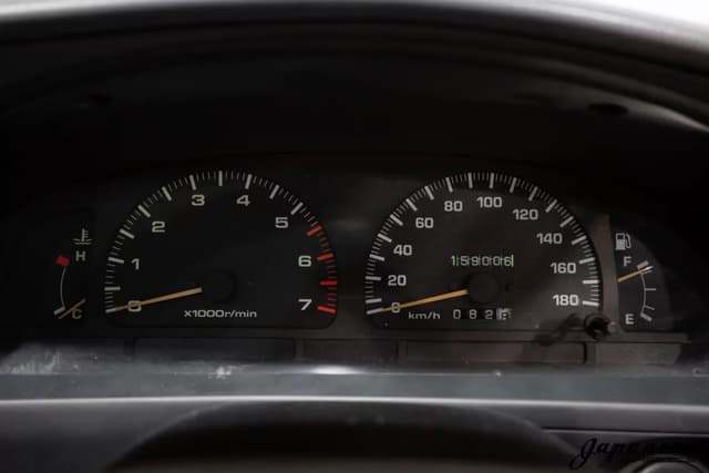 1996 Toyota Hilux Surf JDM car for sale — photo 13 of 25