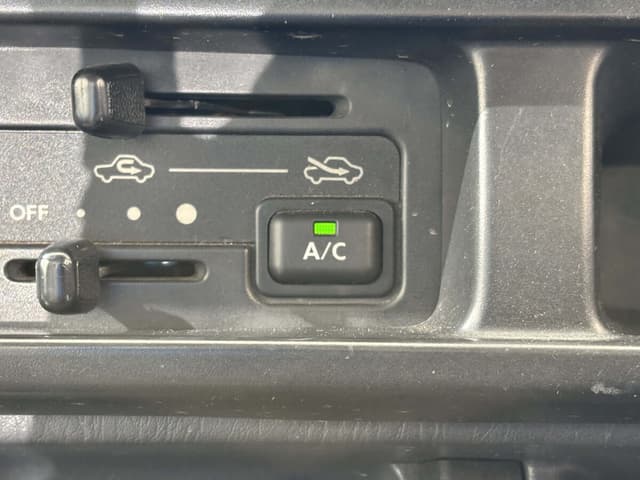 2000 Daihatsu Hijet JDM car for sale — photo 14 of 25