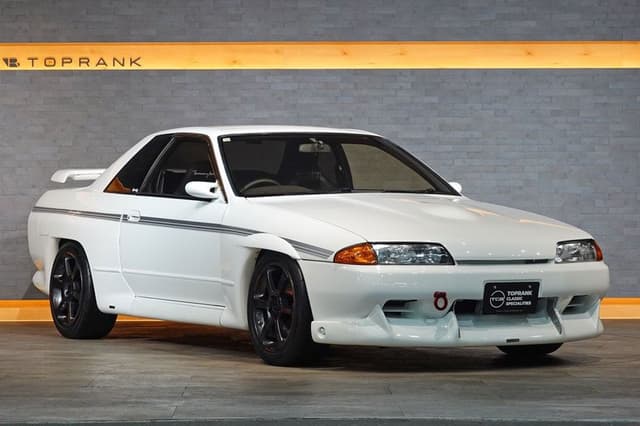 1990 Nissan Skyline JDM car for sale — photo 13 of 25