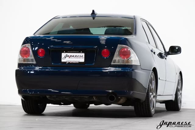 2000 Toyota Altezza JDM car for sale — photo 8 of 25