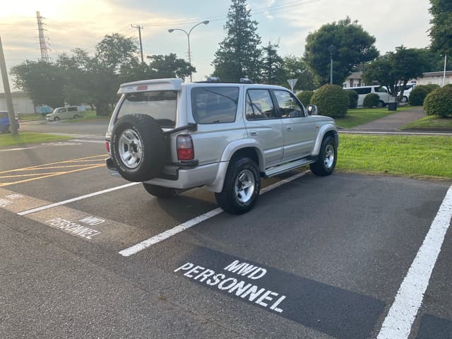 1996 Toyota Hilux Surf JDM car for sale — photo 9 of 10