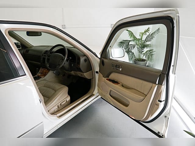 1997 Toyota Celsior JDM car for sale — photo 9 of 25