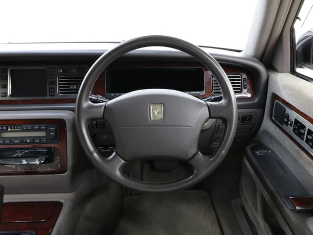 1997 Toyota Century JDM car for sale — photo 10 of 25