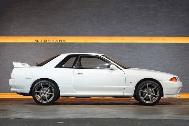 1994 Nissan Skyline JDM car for sale — photo 18 of 25