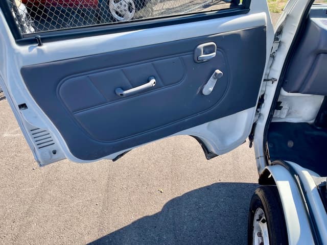 1994 Mitsubishi Minicab JDM car for sale — photo 23 of 25