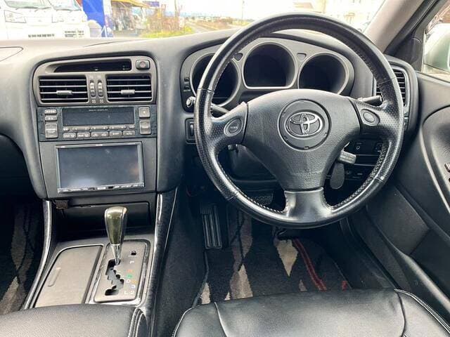 2001 Toyota Aristo JDM car for sale — photo 3 of 12