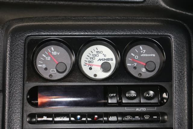 1993 Nissan Skyline JDM car for sale — photo 12 of 25