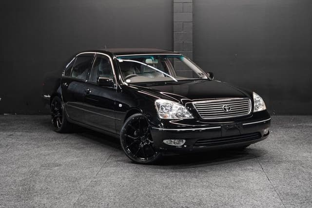 2002 Toyota Celsior JDM car for sale — photo 6 of 17