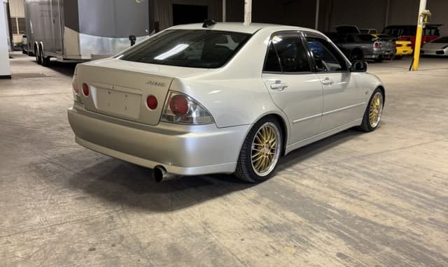 1998 Toyota Altezza JDM car for sale — photo 7 of 25