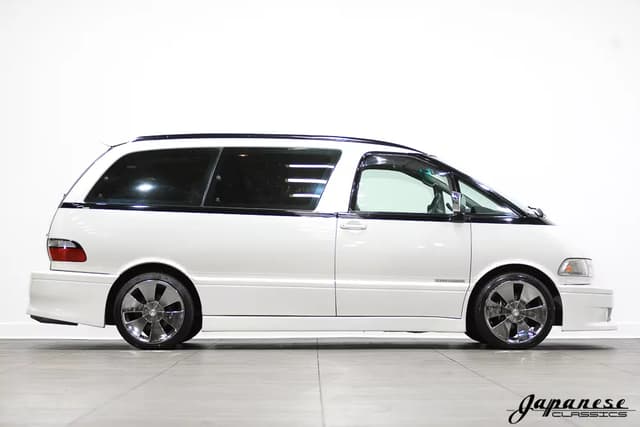 1996 Toyota Estima JDM car for sale — photo 5 of 25
