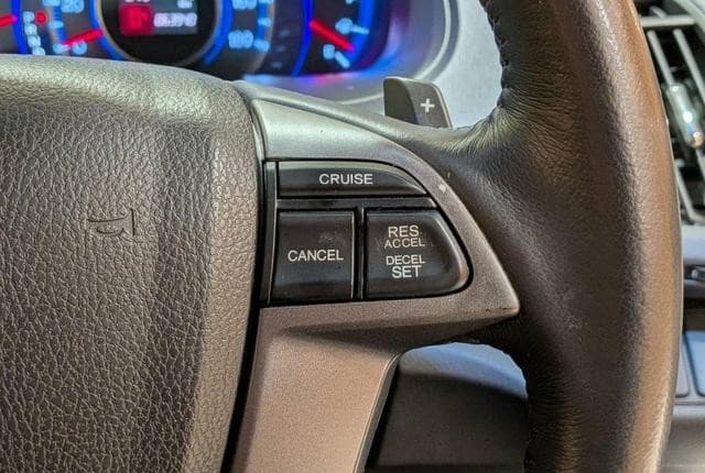 2011 Honda Odyssey JDM car for sale — photo 4 of 25