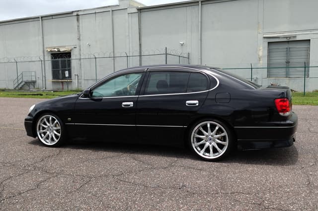 2001 Toyota Aristo JDM car for sale — photo 10 of 18