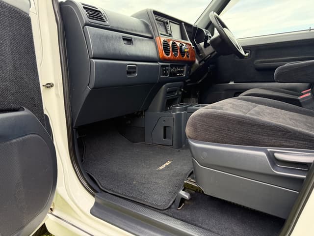 2000 Honda Stepwagon JDM car for sale — photo 13 of 25