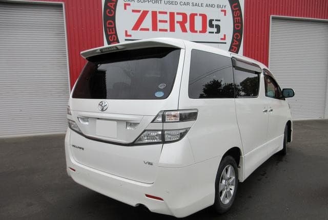 2010 Toyota Vellfire JDM car for sale — photo 3 of 9