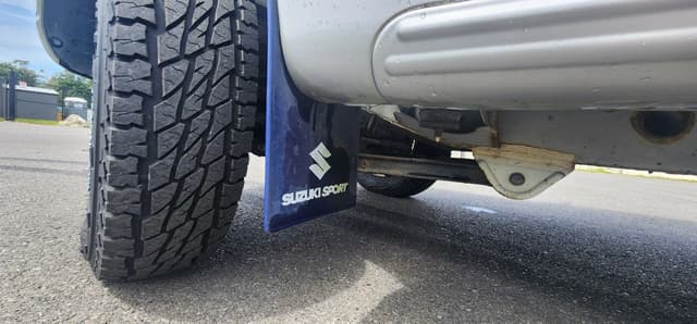 2001 Suzuki Jimny JDM car for sale — photo 13 of 25