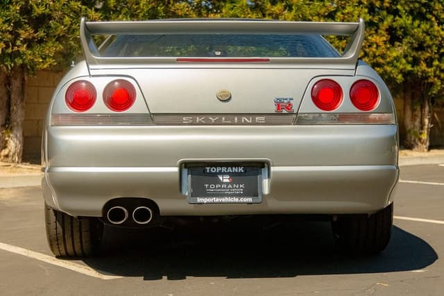 1996 Nissan Skyline JDM car for sale — photo 9 of 25