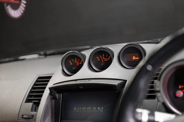 2002 Nissan Fairlady Z JDM car for sale — photo 17 of 18